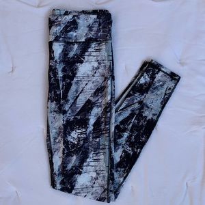 Women’s mid-rise leggings